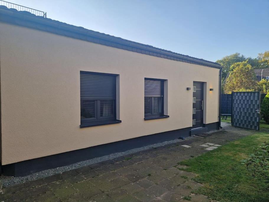 Gaestehaus In Koeln Rath-Heumar Luaran gambar